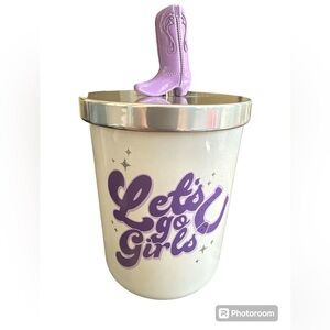 DW Home Let’s Go Girls cowgirl prickly pear 7.8oz candle NWT purple white silver
